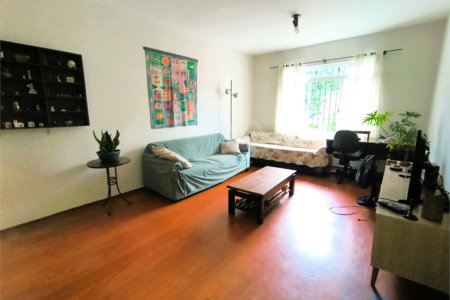 Sobrado à venda com 4 quartos, sendo 2 suítes, em Vila Morse, São Paulo, SP