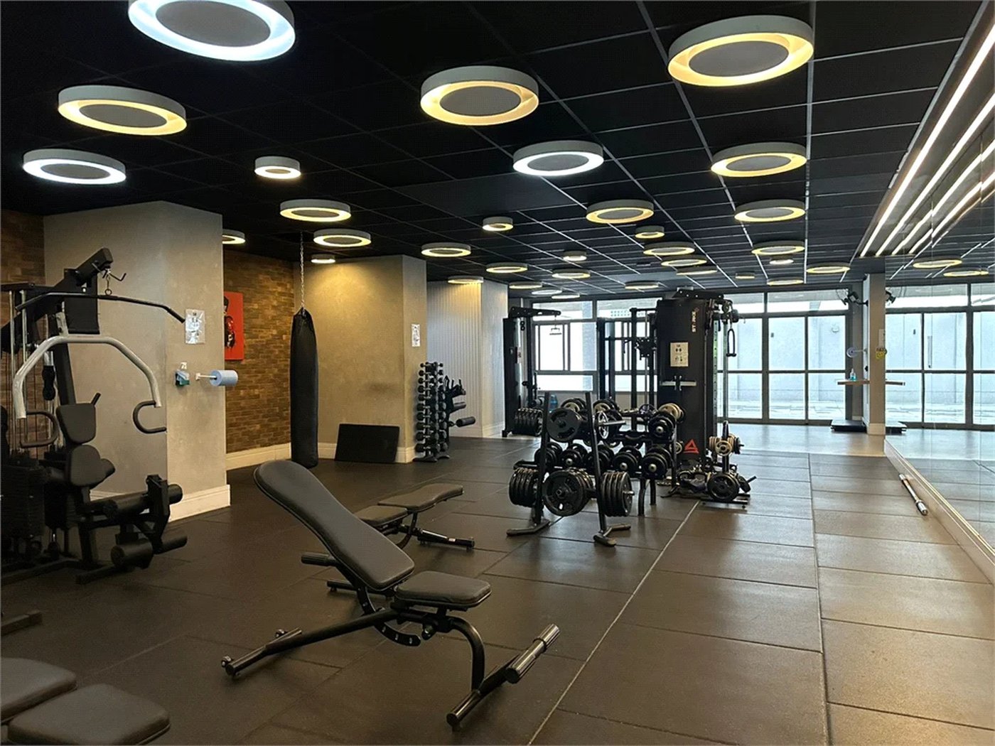 Apartamento à venda ou para alugar com 1 suíte em Pinheiros, São Paulo, SP