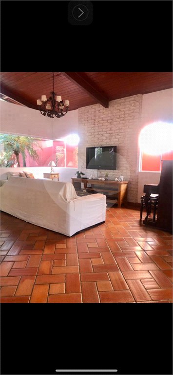 Casa à venda com 3 suítes no condomínio Chacarás Bela Vista, Mairiporã - SP