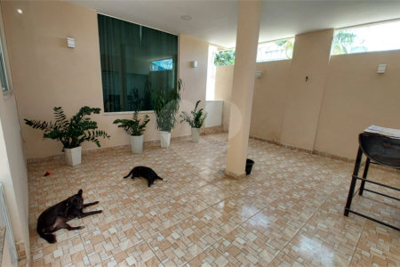 Casa à venda com 4 quartos, sendo 2 suítes, no condomínio Vivendas do Mendanha, Rio de Janeiro - RJ
