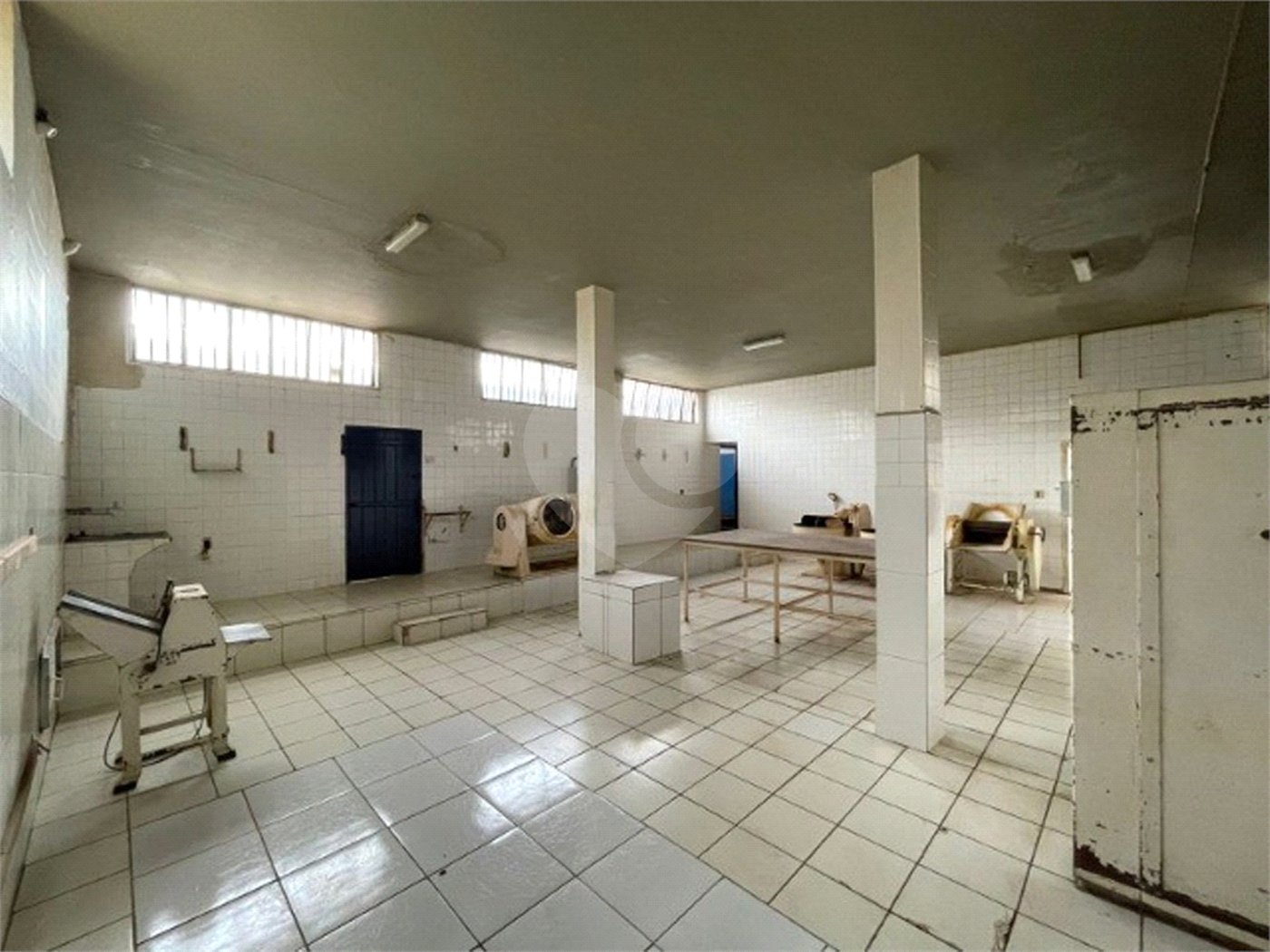Barracão em Araraquara/SP, disponível para venda e locação.