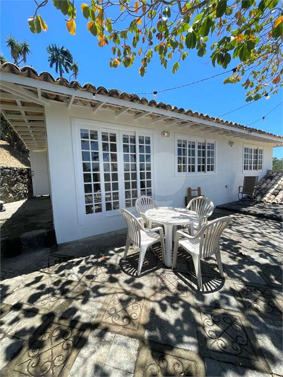Casa em condomínio à venda com 1 quarto em Ferradura, Armação dos Búzios, RJ