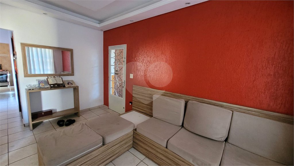Casa à venda com 5 quartos, sendo 1 suíte, em Vila Hortência, Sorocaba, SP