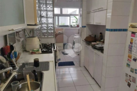Apartamento à venda com 4 quartos, sendo 2 suítes, em Cosme Velho, Rio de Janeiro, RJ