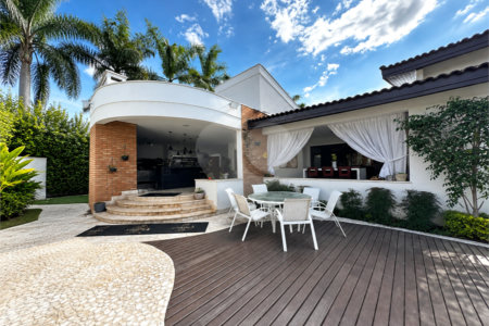 Casa à venda com 3 suítes no condomínio Village D'avignon, Sorocaba - SP