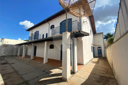 Casa à venda com 4 suítes em Vila Harmonia, Araraquara, SP