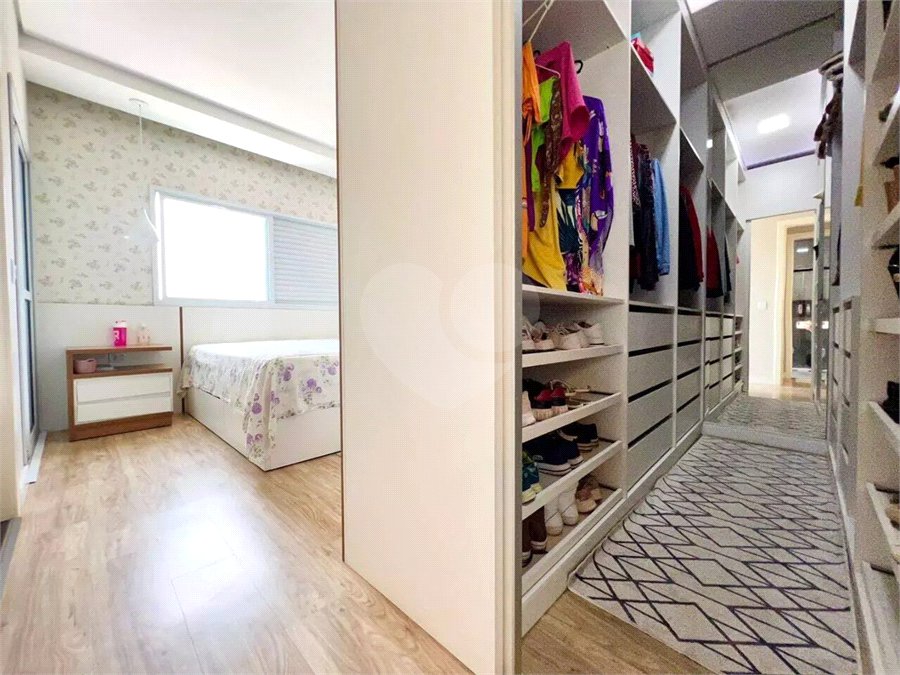 Sobrado à venda com 3 quartos, sendo 1 suíte,  em Residencial Jardim Nathália, Sorocaba, SP