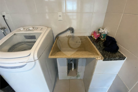 Casa à venda com 3 quartos, sendo 1 suíte, em Vila Barcelona, Sorocaba, SP