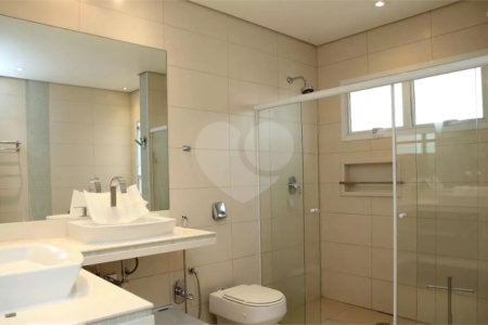 Casa à venda com 4 suítes no condomínio Residencial Morumbi, São Paulo - SP
