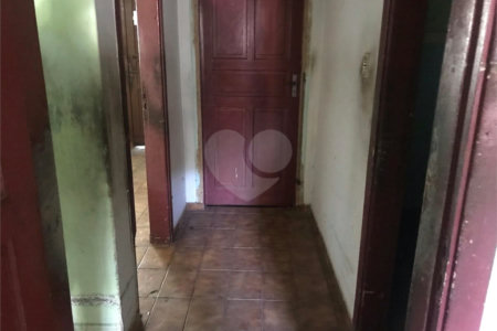 Casa à venda com 2 quartos em Vila Vitório Mazzei, São Paulo, SP