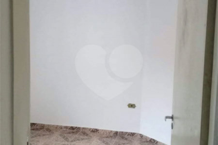 Sobrado à venda com 2 quartos, sendo 1 suíte, em Vila Urupês, Suzano, SP