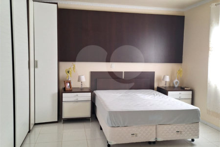 Casa à venda com 4 suítes no condomínio Bougainville, Peruíbe - SP