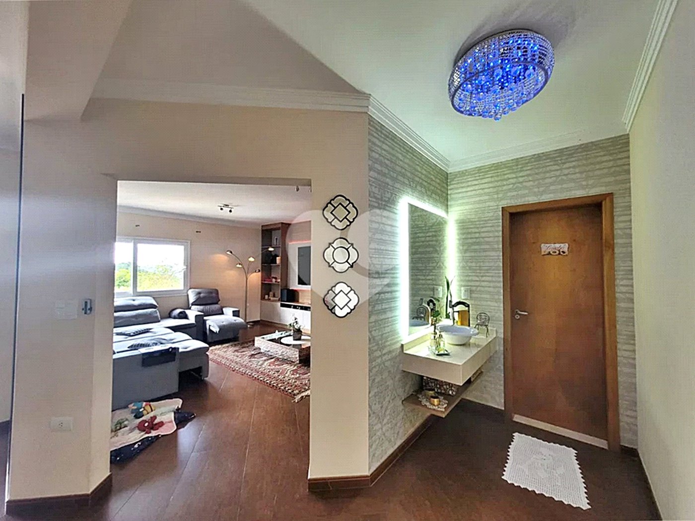 Casa à venda com 3 suítes no condomínio Cantareira, Mairiporã - SP