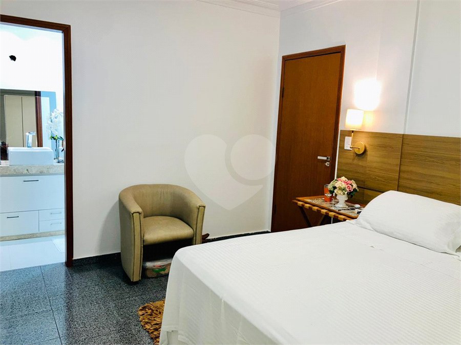 Casa à venda com 3 quartos, sendo 1 suíte, no condomínio Residencial Macaúba, Rondonópolis - MT