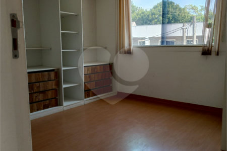 Casa à venda com 4 quartos, sendo 1 suíte, no condomínio Atlantico Sul, Rio de Janeiro - RJ