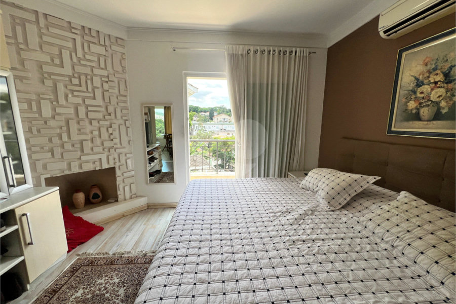 Casa à venda com 3 suítes no condomínio Quinta de Santo Antônio, São Paulo - SP