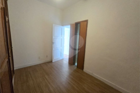 Apartamento à venda com 3 quartos, sendo 1 suíte,  em Tijuca, Rio de Janeiro, RJ