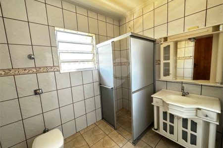 Sobrado à venda com 4 quartos, sendo 1 suíte, em Vila Amorim, Suzano, SP