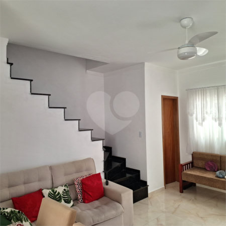 Casa à venda com 2 quartos no condomínio Residencial Cristal Lll, Mogi das Cruzes - SP