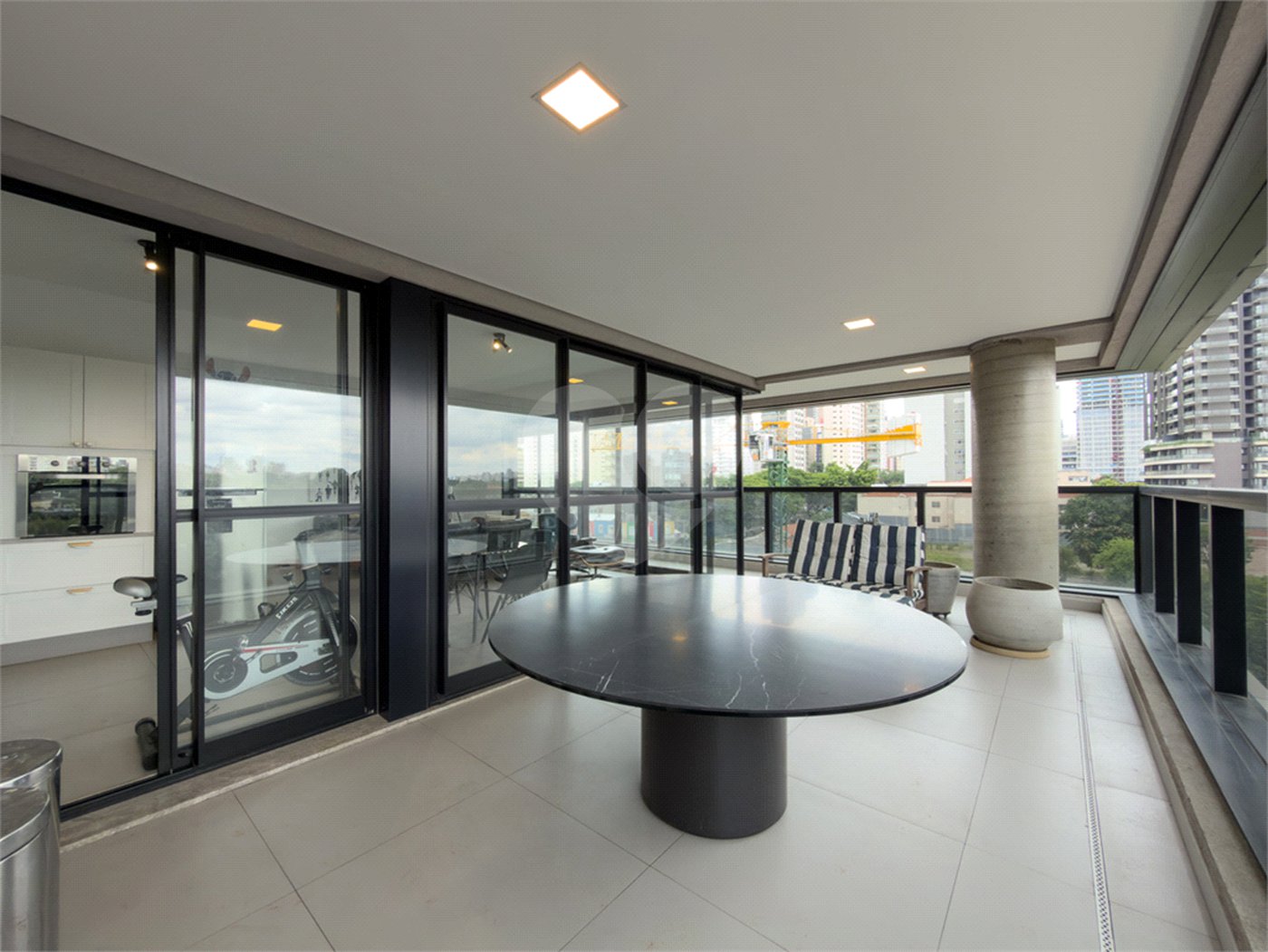 Apartamento à venda com 3 suítes em Pinheiros, São Paulo, SP
