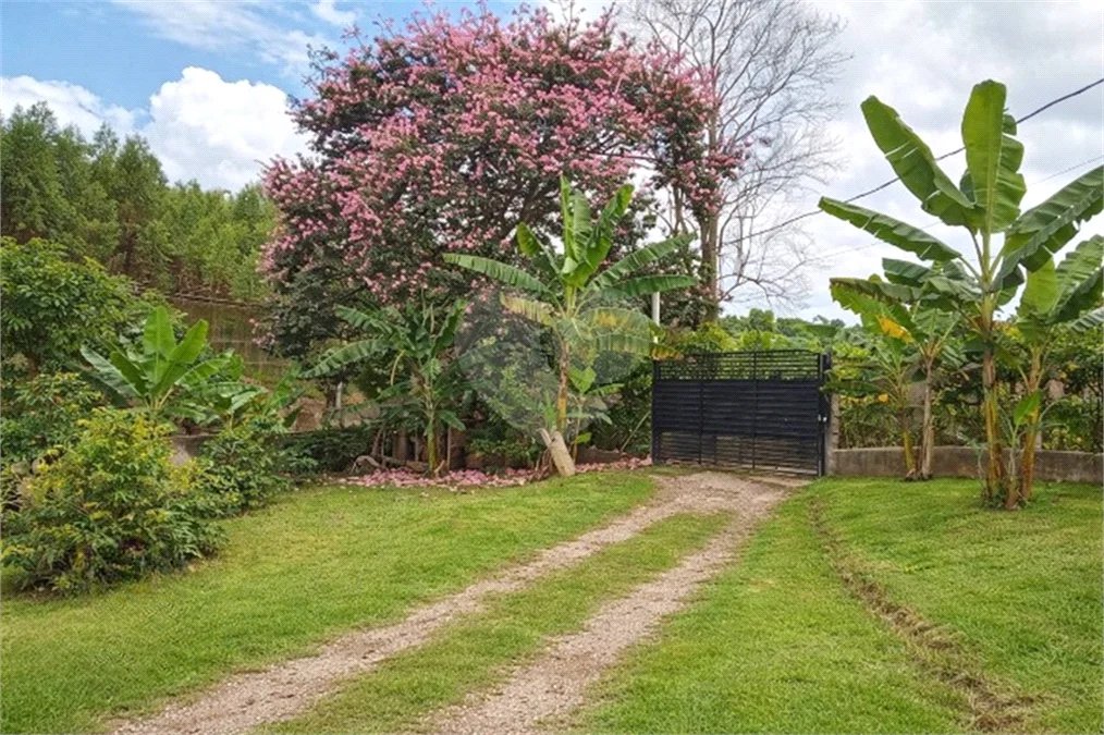 Chácara com 1.504 m² à venda em Guararema - SP