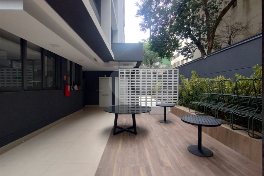 Apartamento à venda ou para alugar com 1 quarto em Pinheiros, São Paulo, SP