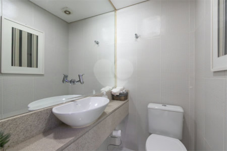 Apartamento à venda com 4 quartos, sendo 3 suítes,  em Vila Romana, São Paulo, SP