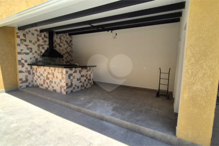 Casa à venda com 3 suítes no condomínio Residencial Villa Di Treviso, Vinhedo - SP