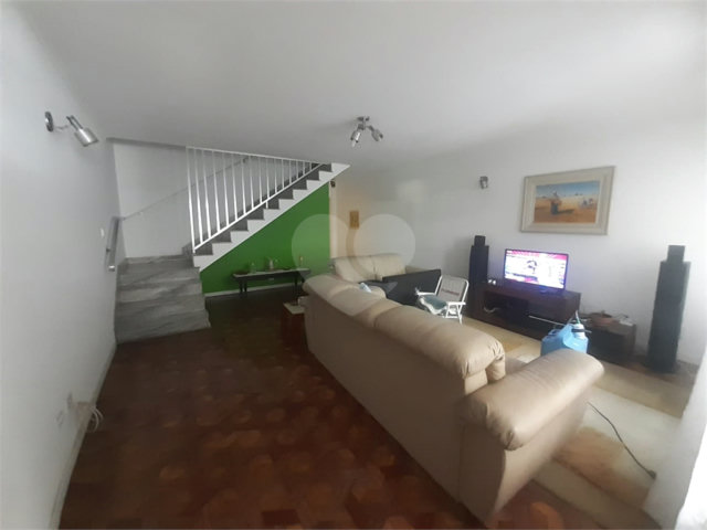 Sobrado à venda com 3 quartos em Parada Inglesa, São Paulo, SP