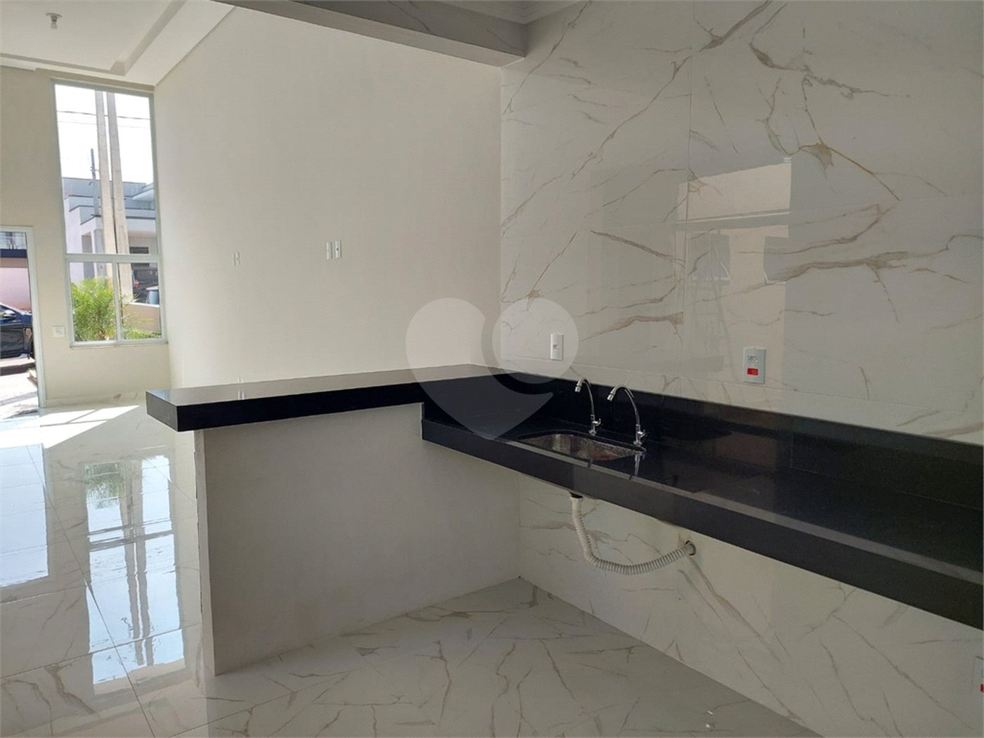 Casa à venda com 3 quartos, sendo 1 suíte,  no condomínio Horto Florestal Villagio, Sorocaba - SP