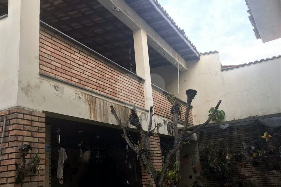 Sobrado à venda com 5 quartos, sendo 1 suíte, em Tremembé, São Paulo, SP