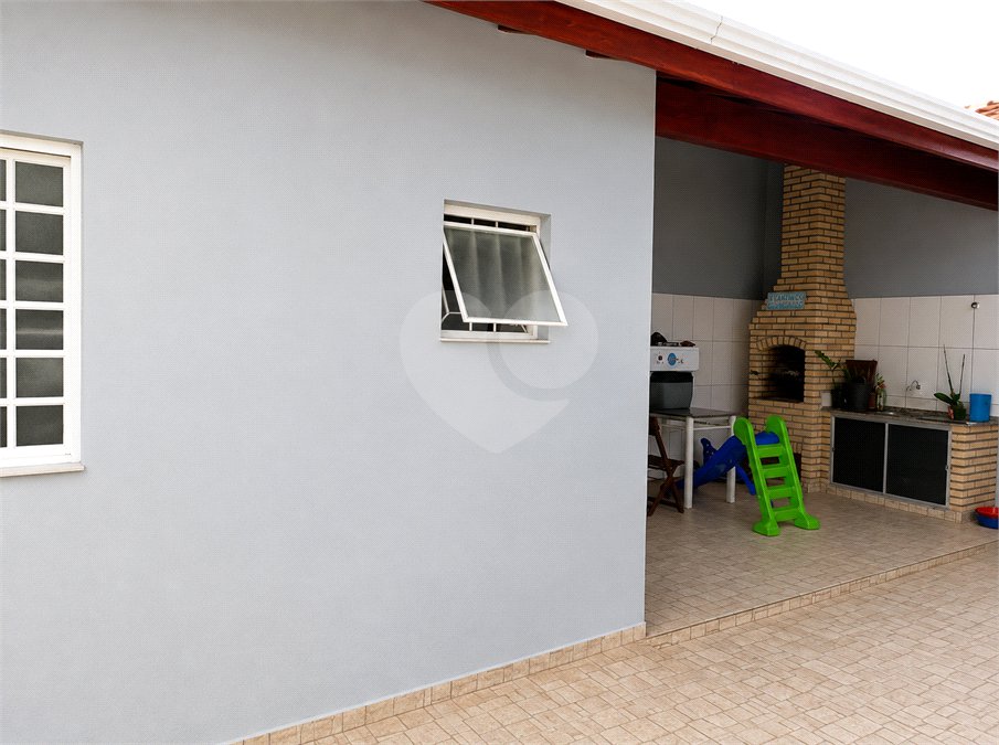 Sobrado à venda com 4 quartos, sendo 1 suíte,  em Residencial Monte Verde, Indaiatuba, SP