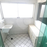 Apartamento à venda com 3 quartos, sendo 1 suíte, em Vila Gilda, Santo André, SP