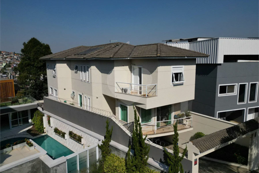 Casa à venda com 4 suítes no condomínio Residencial Cantareira, São Paulo - SP