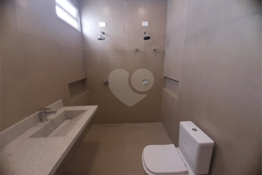 Casa Térrea à venda ou para alugar com 4 suítes em Jardim São Bento, São Paulo, SP