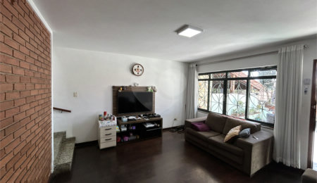 Sobrado à venda com 3 quartos em Tremembé, São Paulo, SP