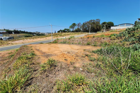 Terreno à venda no condomínio Comercial Independência, Vinhedo - SP