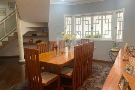 Casa à venda com 3 suítes em Vila Carrão, São Paulo, SP