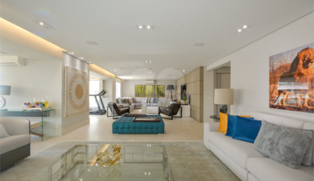 Apartamento à venda com 4 suítes,  em Vila Uberabinha, São Paulo, SP