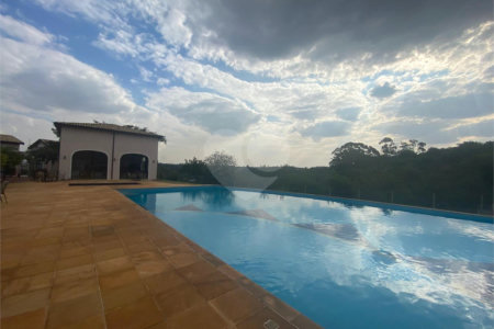 Casa à venda com 3 suítes no condomínio Campo de Toscana, Vinhedo - SP