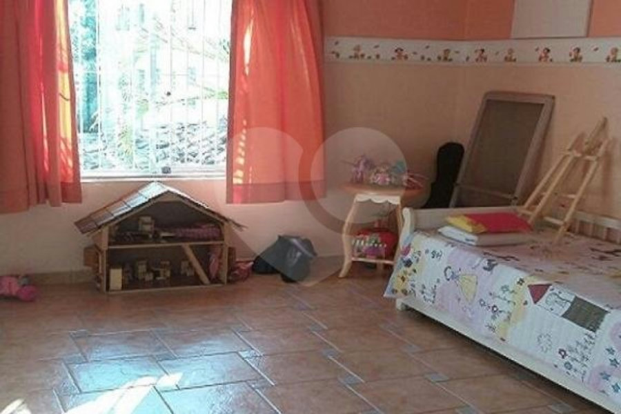 Sobrado à venda ou para alugar com 4 quartos, sendo 1 suíte,  em Santana, São Paulo, SP