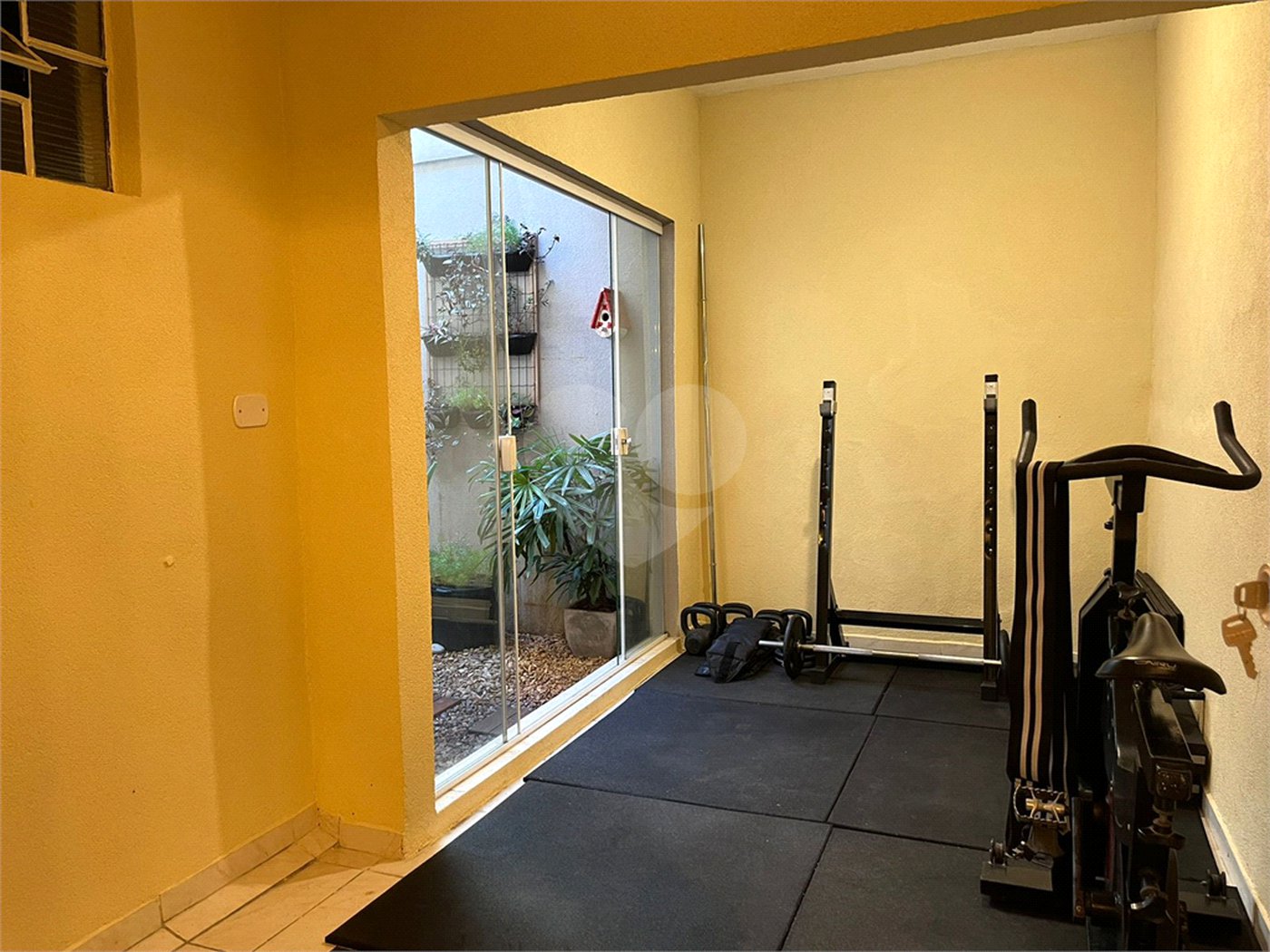 Casa à venda com 2 suítes em Jardim Santa Rosália, Sorocaba, SP