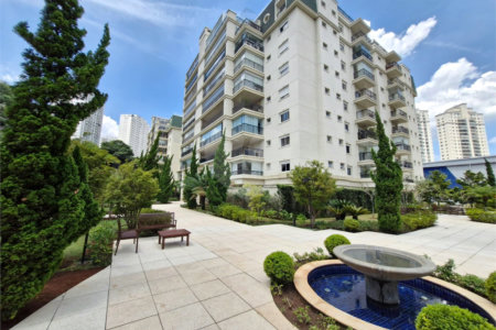Apartamento à venda ou para alugar com 4 suítes em Alto da Boa Vista, São Paulo, SP