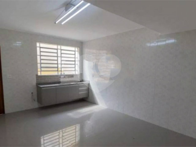 Sobrado à venda com 4 quartos em Parada Inglesa, São Paulo, SP