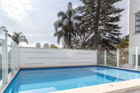 Casa à venda com 4 suítes no condomínio Villagio Quadrifolio, São Paulo - SP