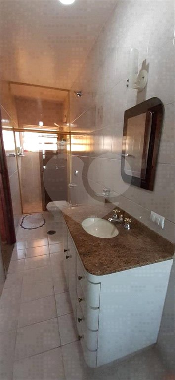 Sobrado à venda com 3 quartos, sendo 1 suíte, em Jaraguá, São Paulo, SP