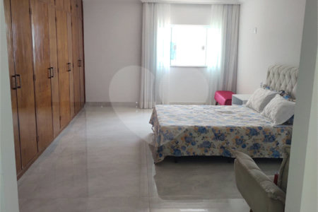 Casa à venda com 3 quartos, sendo 2 suítes, em Jardim Santa Rosália, Sorocaba, SP