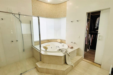 Casa à venda com 4 suítes no condomínio Dos Lagos, Itupeva - SP
