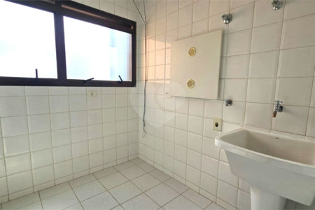 Apartamento para alugar com 3 quartos, sendo 1 suíte, em Alto da Boa Vista, São Paulo, SP