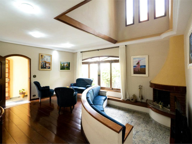 Casa à venda com 3 suítes em Vila Pereira Barreto, São Paulo, SP